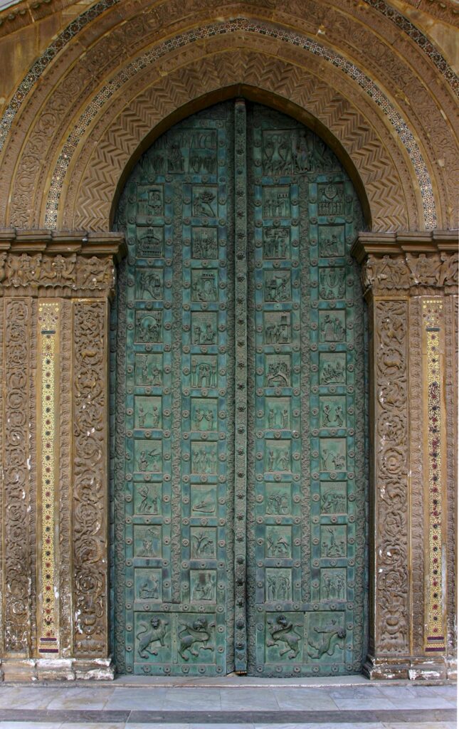 Porta bronzea di Bonanno Pisano, ingresso anteriore del Duomo di Monreale